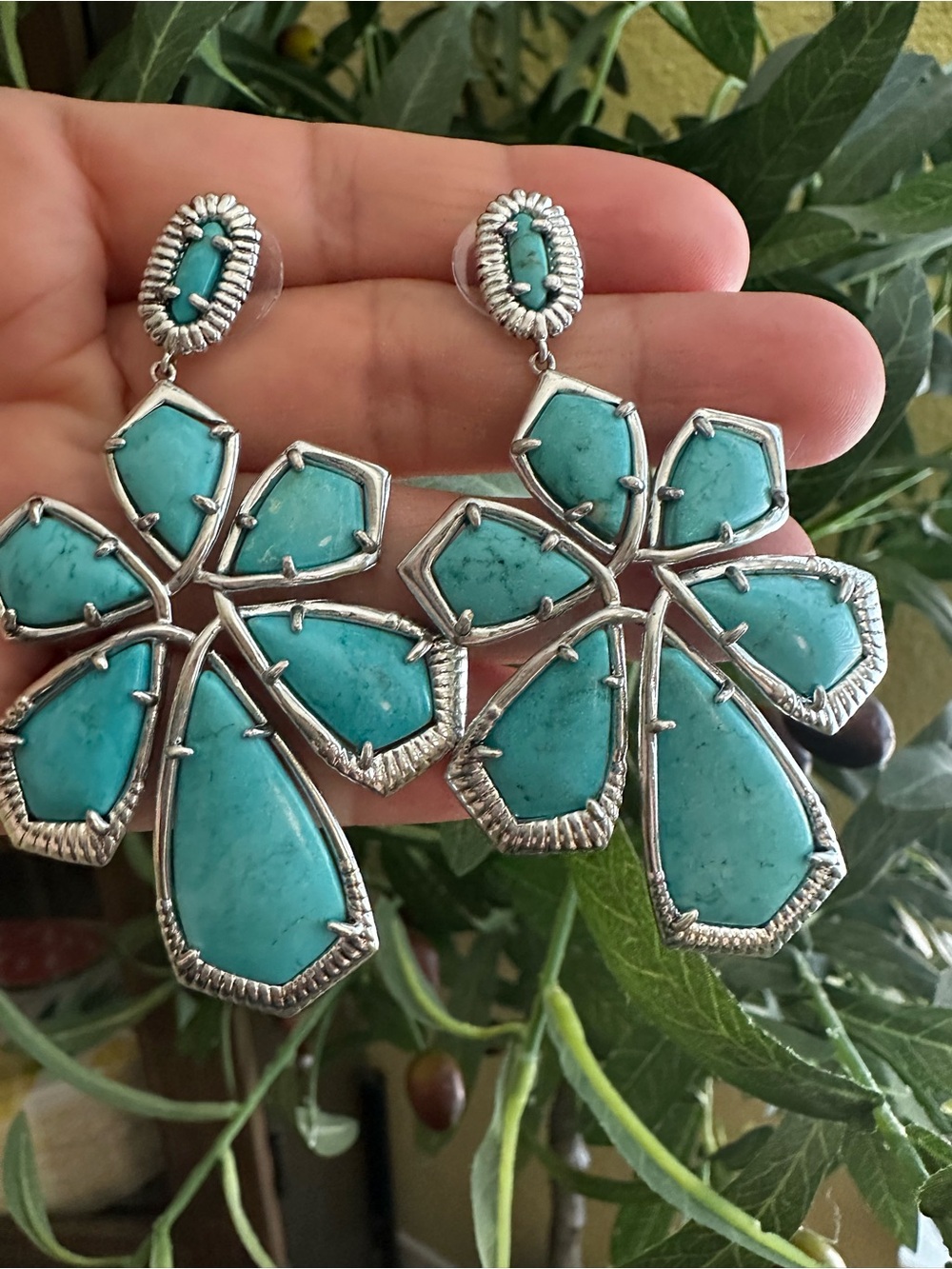 Kendra Scott Turquoise Floral Statement Drop Earrings - Picture 6 of 8